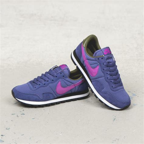 nike air pegasus 83 purple